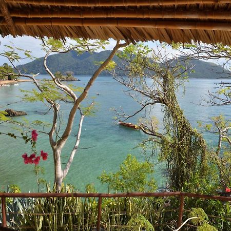 Auberge Le Maki Lodge Ampangorinana Exterior foto